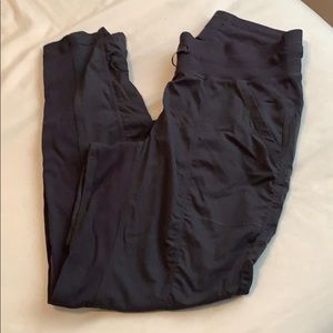 Lululemon size 6 dance studio crops grey